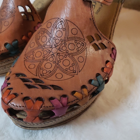 Mexican wedge leather multi-colored sandal - Picture 2 of 11